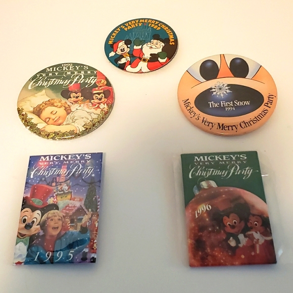 Mickey's Very Merry Christmas Party Pin's